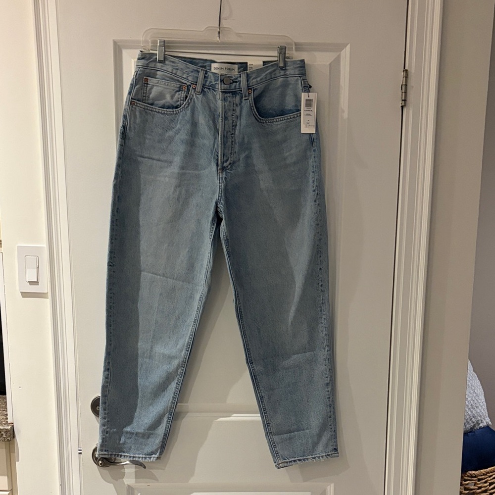 Denim Forum Light Blue Relaxed Women Jeans 30 Waist, 28 Length NWT